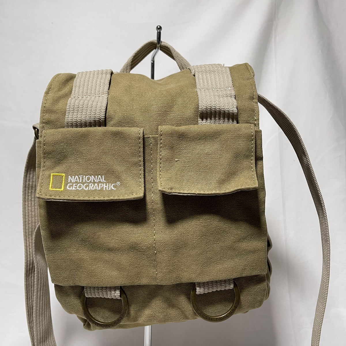 National Geographic Shoulder Bag (Small) - Khaki 卡其色細斜揹袋