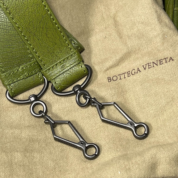 Bottega Veneta 2-way Handbag with Leather Straps - Green  綠色BV真皮兩用手抽/斜揹袋(附可拆式皮帶)