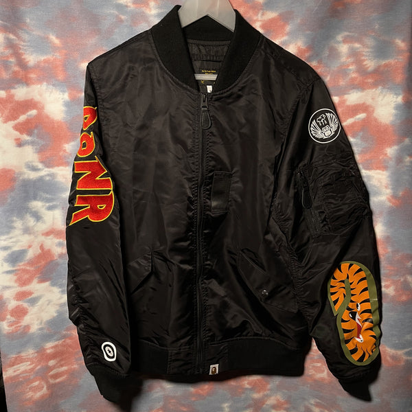 Bape military jacket PONR MA-1 black shark tiger size S 黑色鯊魚老虎短軍䄛
