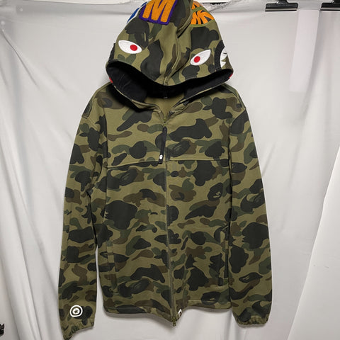 Bape Windstopper Green 1st Camo Shark Parka Jacket full zip hoodie tiger WGM size S 猿人綠迷彩鯊魚拉鏈外套 Gore-tex windstopper