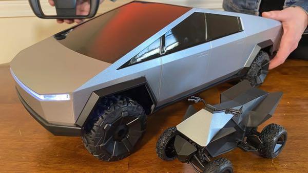 Hot wheels x Tesla Cybertruck 1:10 scale RC car with Cyberquad remote control Tesla 遙控車
